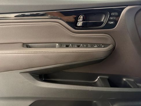 Used 2019 Honda Odyssey Elite image 12
