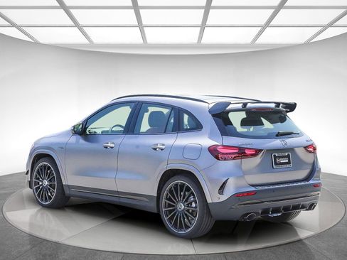 New 2026 Mercedes-Benz GLA 35 AMG 4MATIC image 2