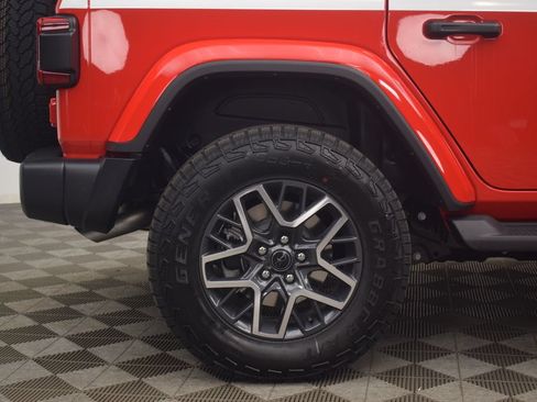 New 2026 Jeep Wrangler Unlimited Sahara w/ Whitecap Package AWD/4WD image 10