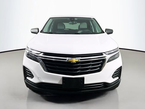 Used 2023 Chevrolet Equinox LS w/ LS Convenience Package image 2