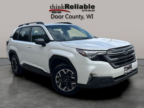 Used 2025 Subaru Forester Premium AWD/4WD image 7