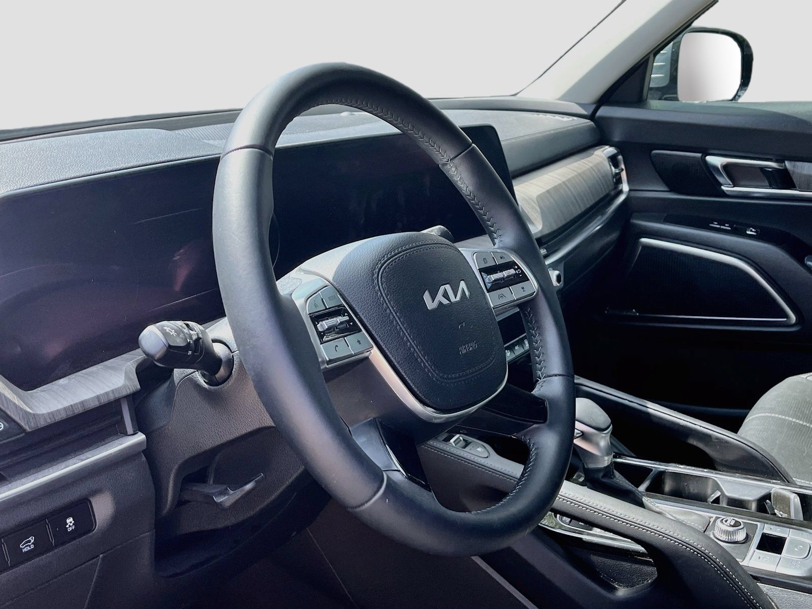Used 2024 Kia Telluride SX FWD image 11