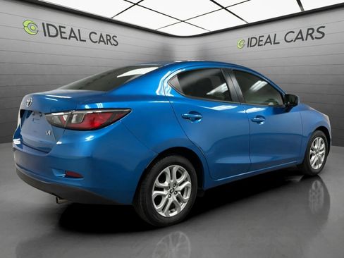 Used 2017 Toyota Yaris iA FWD image 5
