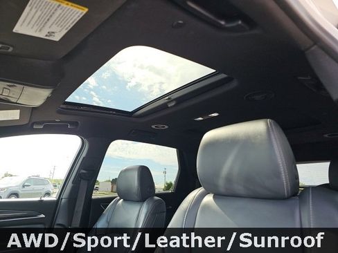 Used 2022 Buick Enclave Essence w/ Experience Buick Package image 11