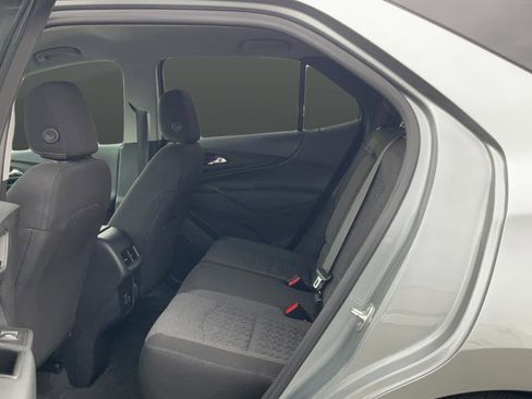 Used 2024 Chevrolet Equinox LT FWD image 27