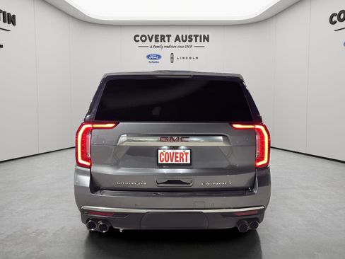 Used 2021 GMC Yukon Denali w/ Denali Premium Package image 4