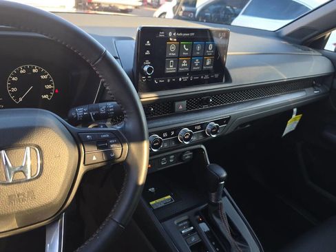 Used 2025 Honda CR-V Sport-L image 13