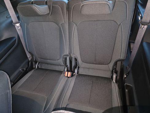 New 2025 Jeep Grand Cherokee L Laredo RWD image 8