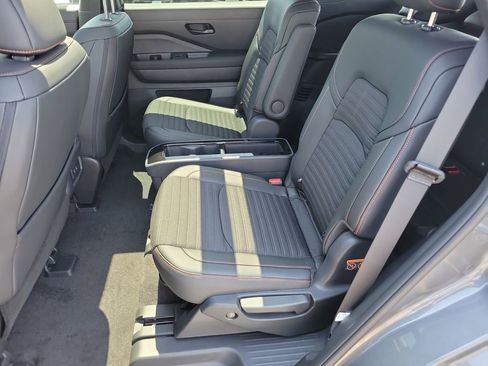 New 2026 Nissan Pathfinder Rock Creek w/ Rock Creek Premium Package AWD/4WD image 14