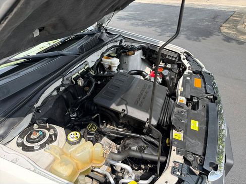 Used 2009 Ford Escape Limited FWD image 38