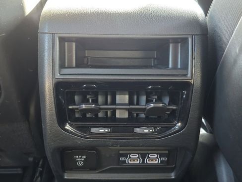 Used 2024 Jeep Grand Cherokee Altitude AWD/4WD image 24