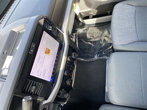 New 2026 Ford F250 XLT w/ XLT Premium Package image 10