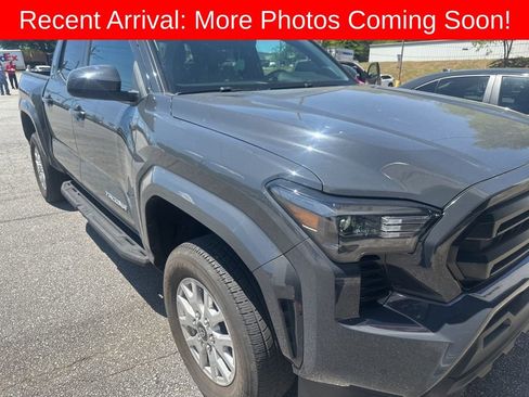 Used 2024 Toyota Tacoma SR5 RWD image 2