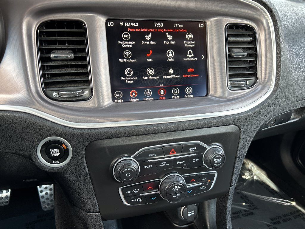 Used 2021 Dodge Charger SXT w/ Blacktop Package AWD/4WD image 11