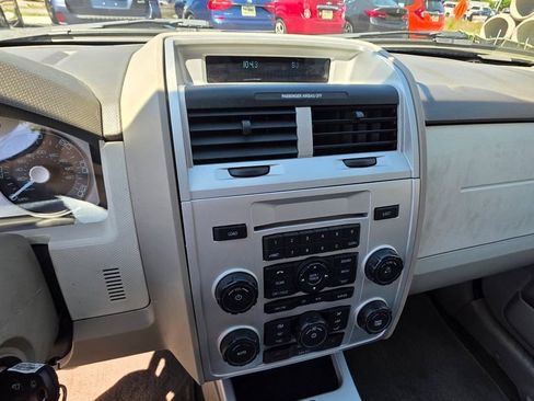 Used 2011 Mercury Mariner Premier w/ 202A Rapid Spec Order Code AWD/4WD image 11