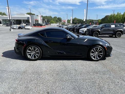Used 2022 Toyota Supra w/ Safety & Technology Package RWD image 2