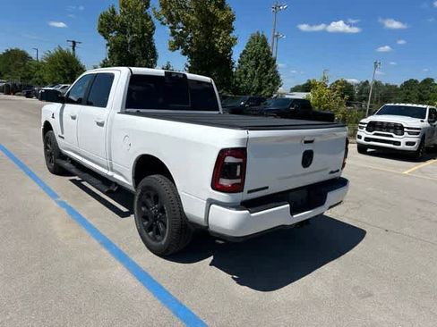 Used 2022 RAM 2500 Big Horn w/ Level C Equiment Group AWD/4WD image 16