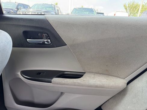 Used 2013 Honda Accord LX image 35