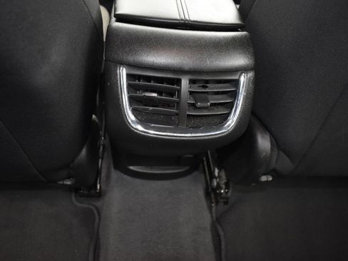 Used 2020 Chevrolet Malibu LT image 18