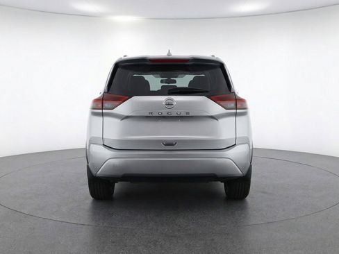 Used 2025 Nissan Rogue SV FWD image 7