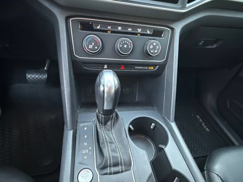 Used 2022 Volkswagen Atlas SE AWD/4WD image 28