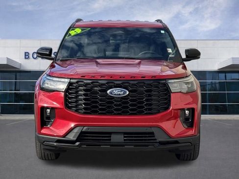 Used 2025 Ford Explorer ST-Line image 32
