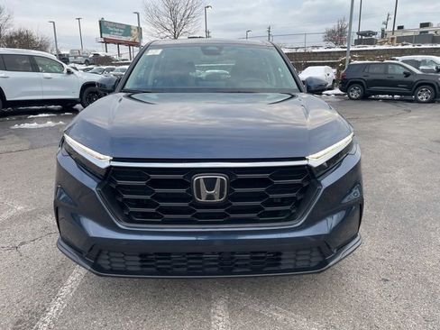 Used 2024 Honda CR-V LX image 3