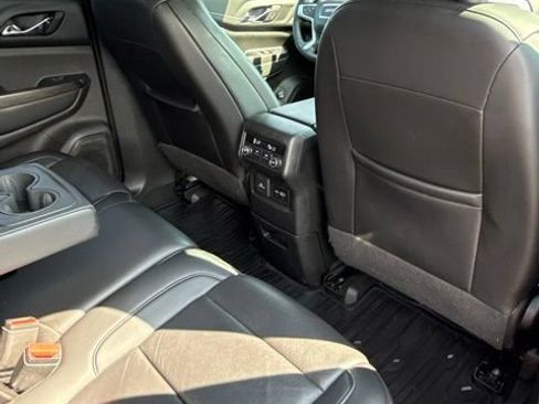 Used 2023 GMC Acadia SLT AWD/4WD image 36