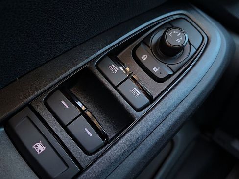 New 2026 Subaru Crosstrek 2.5i Premium image 18