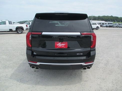 New 2026 GMC Yukon XL Denali w/ Denali Reserve Package AWD/4WD image 5