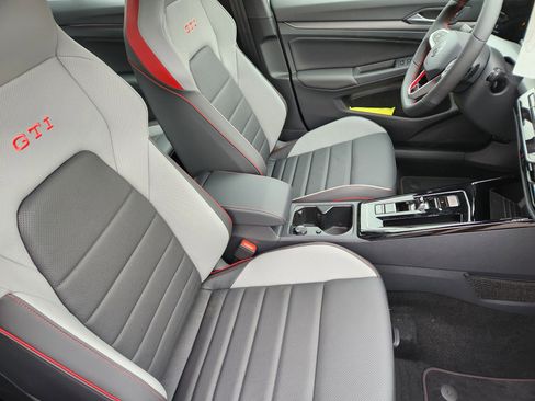 New 2025 Volkswagen GTI SE image 27
