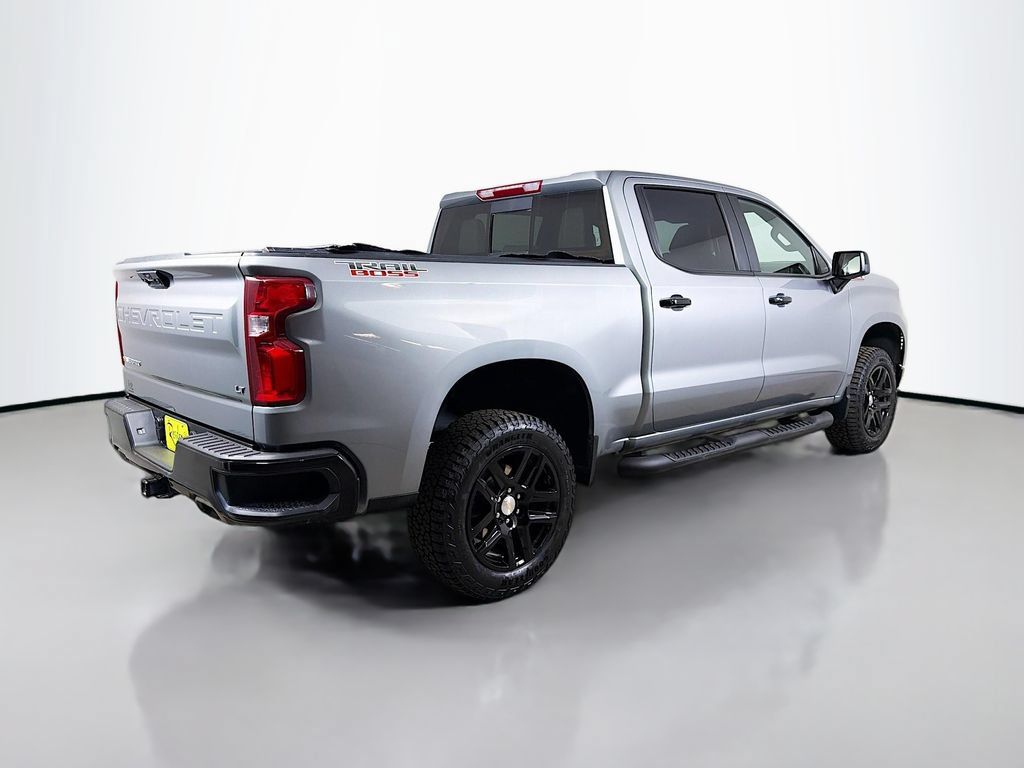 Used 2025 Chevrolet Silverado 1500 LT Trail Boss w/ Convenience Package II AWD/4WD image 6