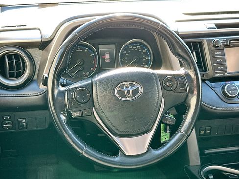 Used 2016 Toyota RAV4 XLE image 17