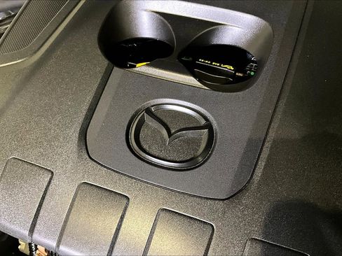 Used 2024 MAZDA MAZDA3 s image 30