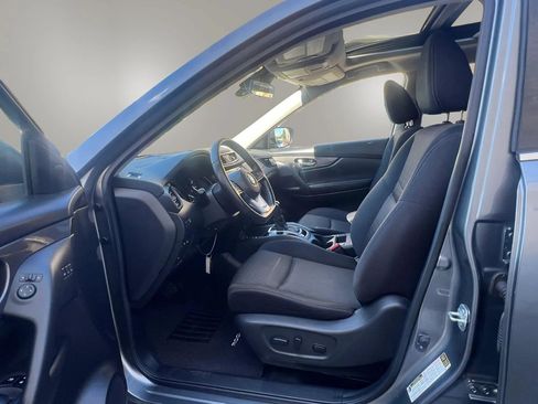 Used 2019 Nissan Rogue SV w/ Sun & Sound Touring Package AWD/4WD image 27