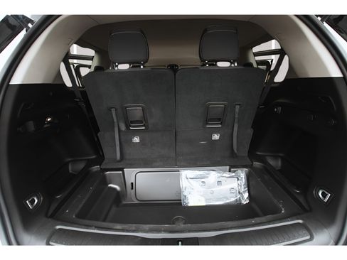 Used 2023 Jeep Grand Cherokee L Laredo AWD/4WD image 30