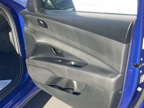 Certified 2025 Hyundai Elantra Sport w/ Cargo Package image 25