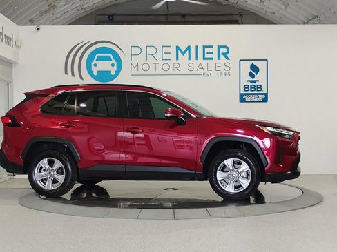 Used 2025 Toyota RAV4 XLE w/ Convenience Package image 81