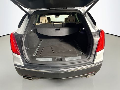 Used 2018 Cadillac XT5 Luxury w/ Driver Awareness Package FWD image 35