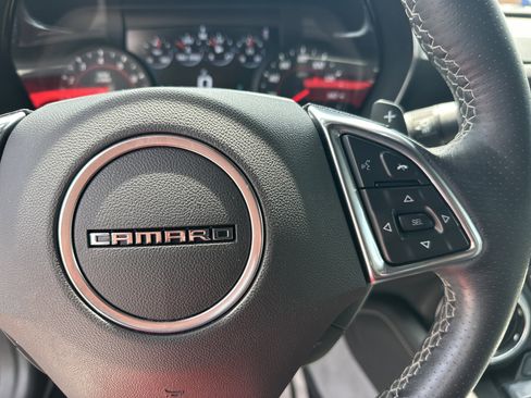 Used 2017 Chevrolet Camaro LT RWD image 23