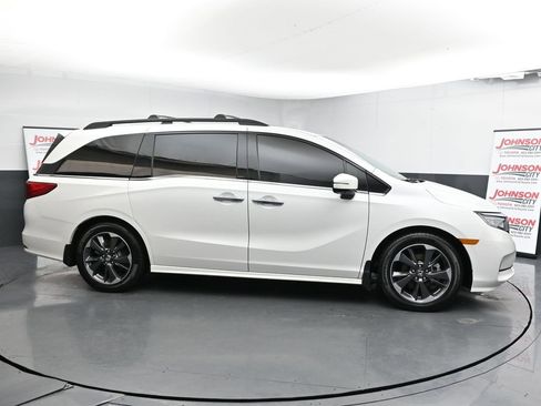 Used 2023 Honda Odyssey Elite image 9