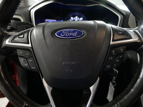 Used 2013 Ford Fusion SE FWD image 25