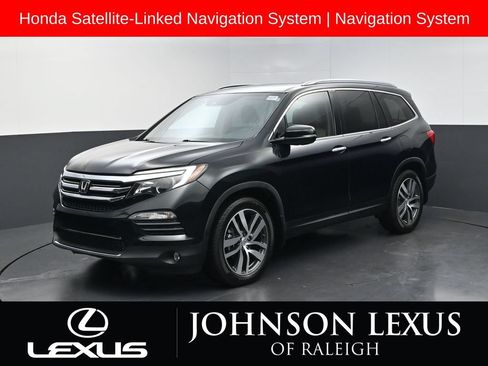 Used 2016 Honda Pilot Touring image 1