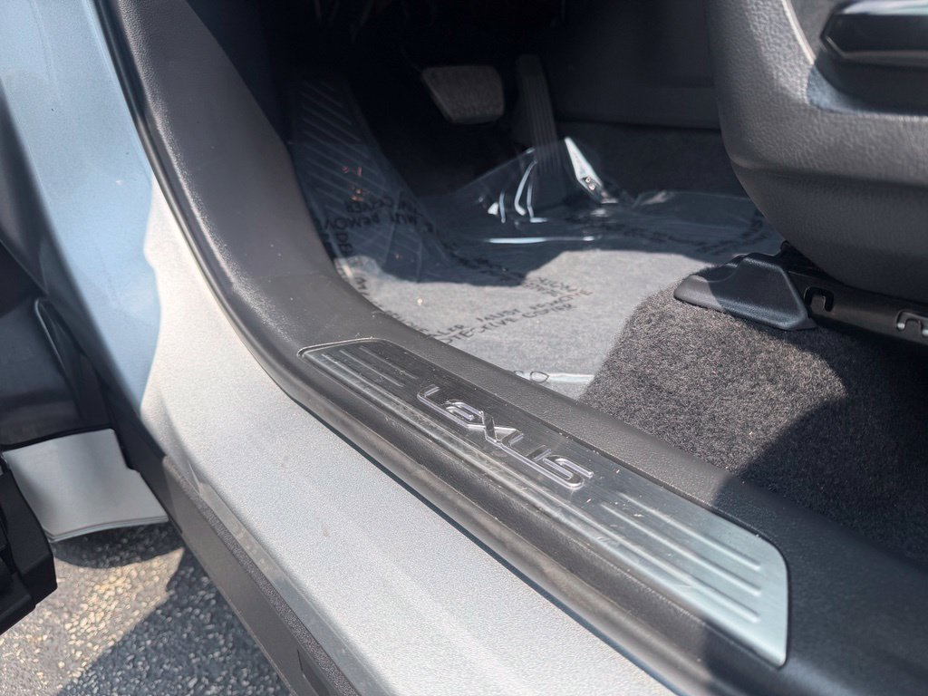 Used 2025 Lexus TX 350 AWD w/ Technology Package image 11
