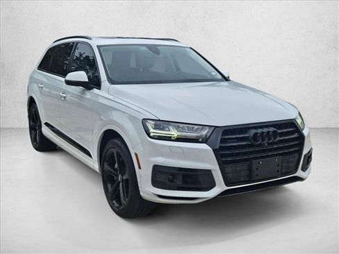 Used 2019 Audi Q7 3.0T Prestige w/ Prestige Package image 3