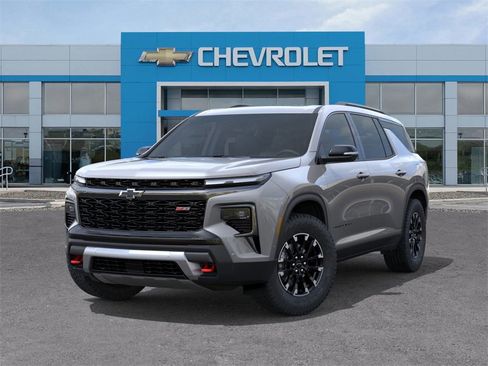 New 2026 Chevrolet Traverse Z71 w/ Enhanced Driving Package image 6