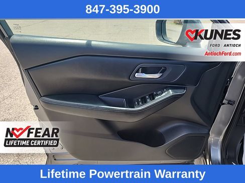 Used 2025 Nissan Rogue SV AWD/4WD image 36