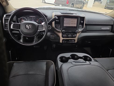 Used 2022 RAM 2500 Laramie AWD/4WD image 11