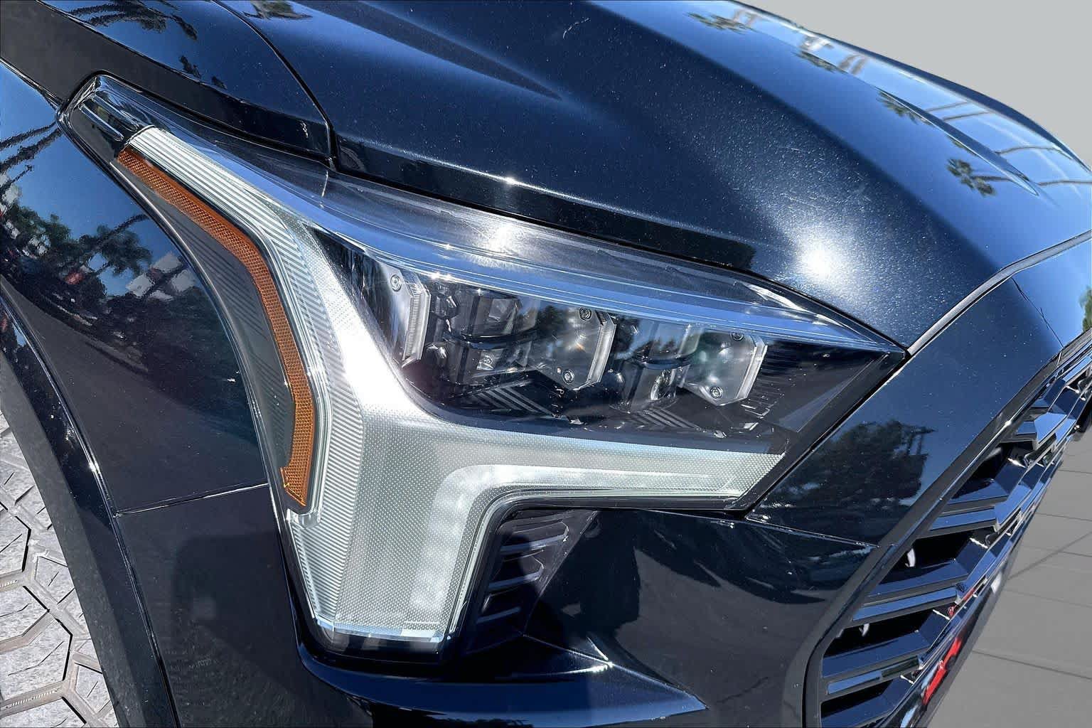 Used 2023 Toyota Sequoia Platinum AWD/4WD image 26