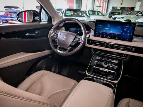 Used 2021 Lincoln Nautilus FWD w/ Equipment Group 101A image 32